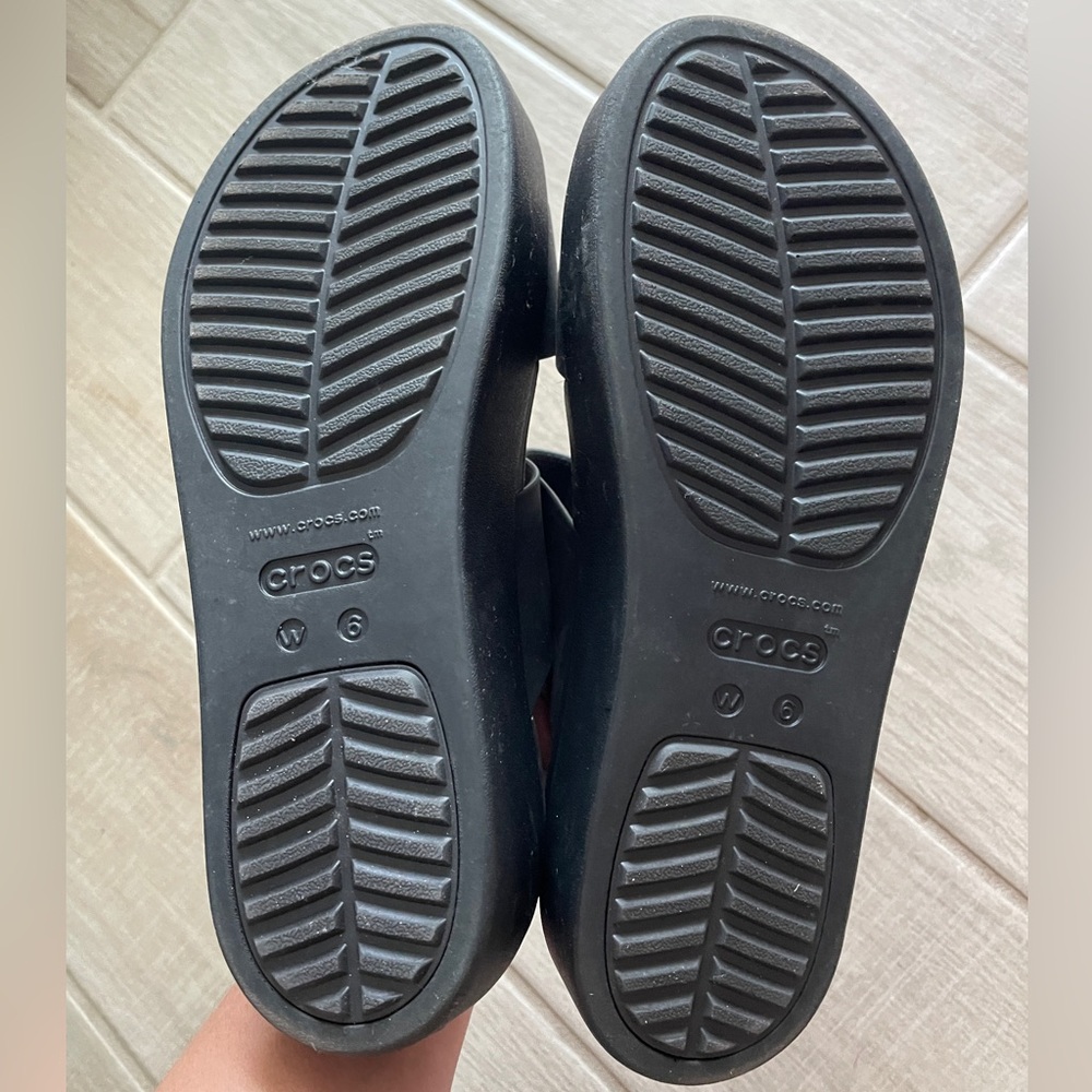 CROCS Women's Black Literide Platform Slides - Picture 4 of 4